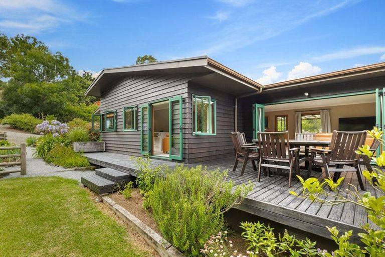 Photo of property in 305 Rapson Road, Kaukapakapa, 0871