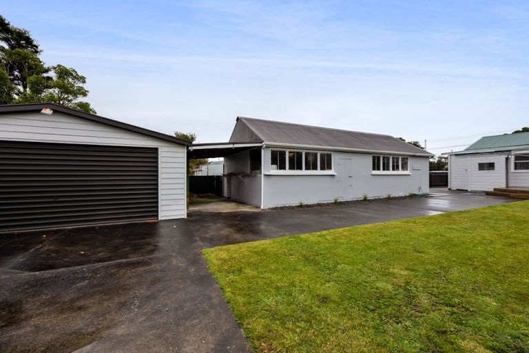Photo of property in 28 Disraeli Street, Hawera, 4610