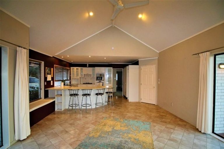 Photo of property in 41 Wairere Road, The Gardens, Auckland, 2105