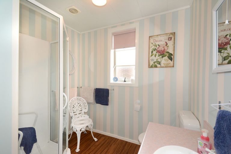 Photo of property in 137a Bay View Road, South Dunedin, Dunedin, 9012