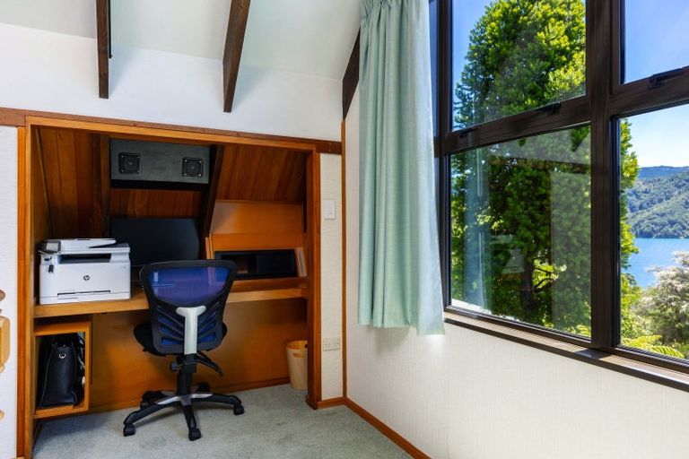 Photo of property in 2069 Queen Charlotte Drive, Ngakuta Bay, Picton, 7281