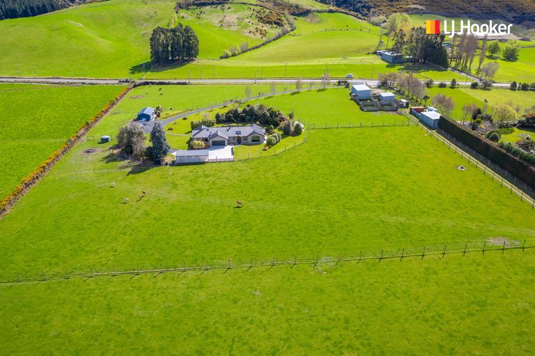 Photo of property in 461 Outram-mosgiel Road, Riverside, Outram, 9073