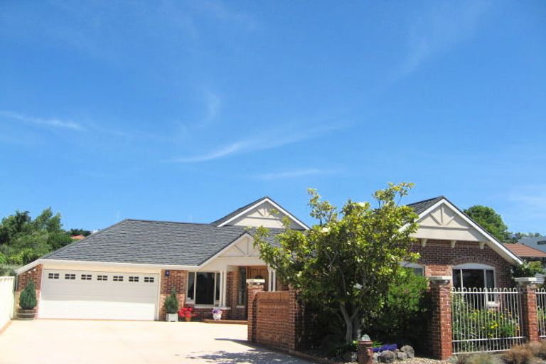 Photo of property in 3 Croftfield Place, Westmorland, Christchurch, 8025