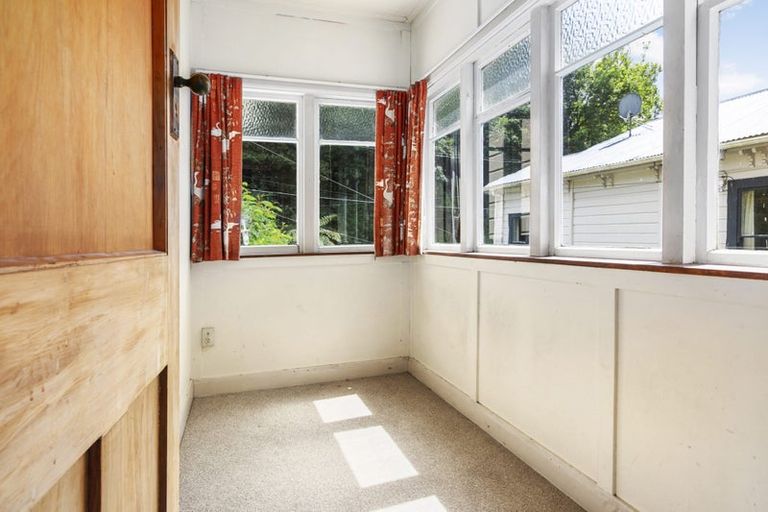 Photo of property in 113 Glenmore Street, Kelburn, Wellington, 6012