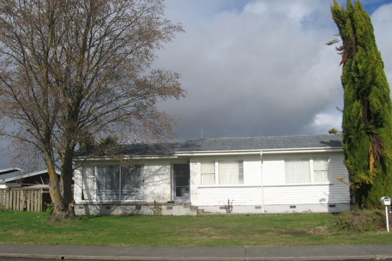 Photo of property in 23 Folkestone Drive, Flaxmere, Hastings, 4120