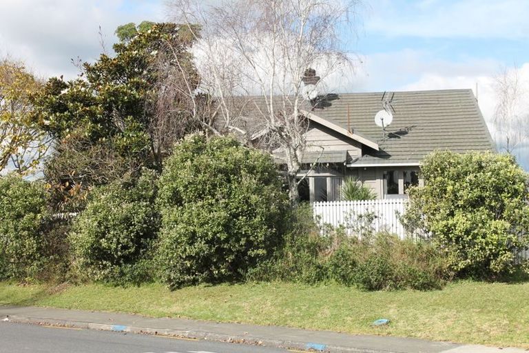 Photo of property in 1 Boundary Road, Opaheke, Papakura, 2113