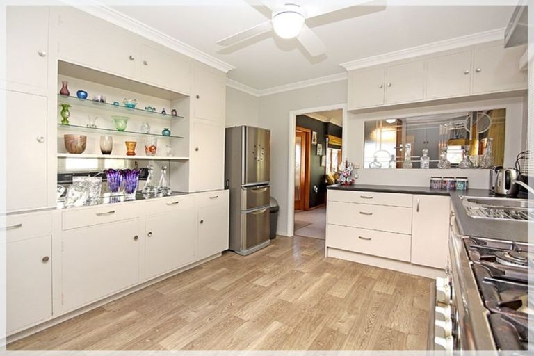 Photo of property in 222 Cambridge Street, Levin, 5510