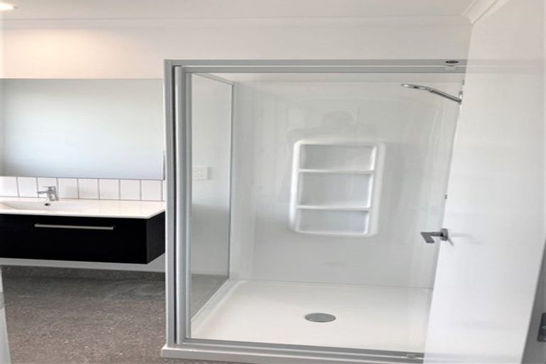 Photo of property in 4 Kauri Lane, Omokoroa, 3114