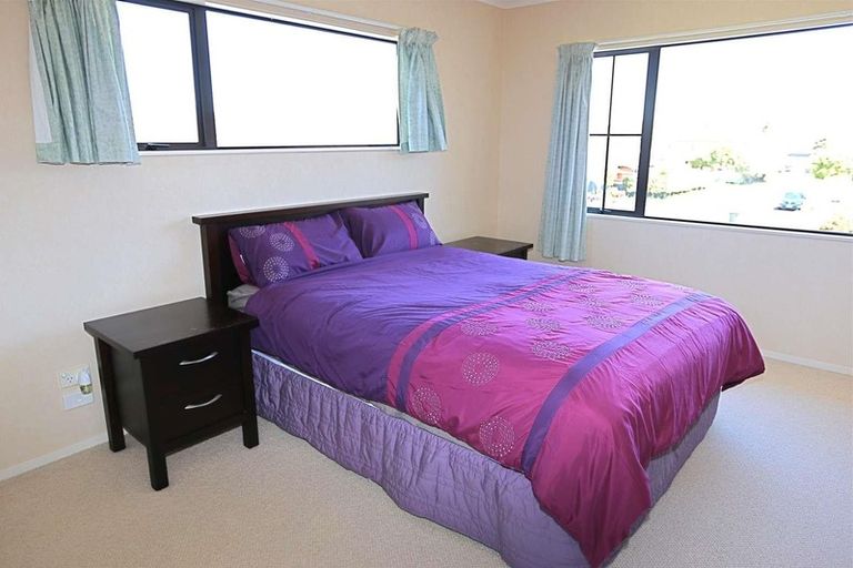 Photo of property in 23 Carousel Crescent, East Tamaki Heights, Auckland, 2016