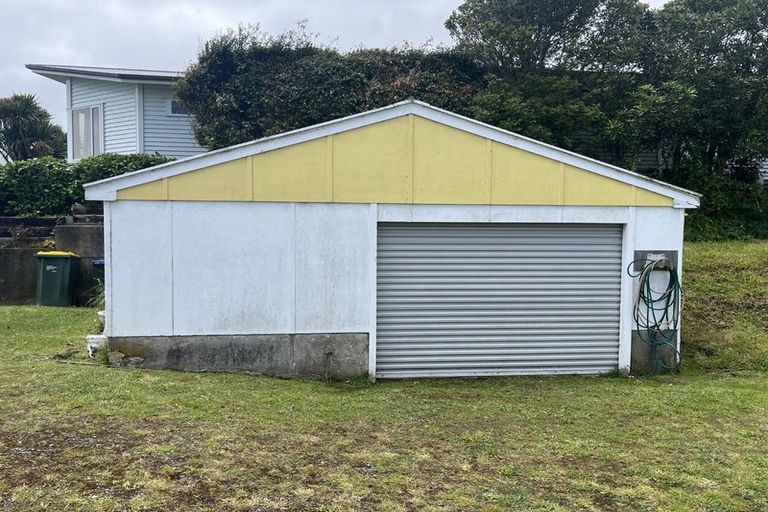 Photo of property in 45 Kahu Road, Paremata, Porirua, 5024
