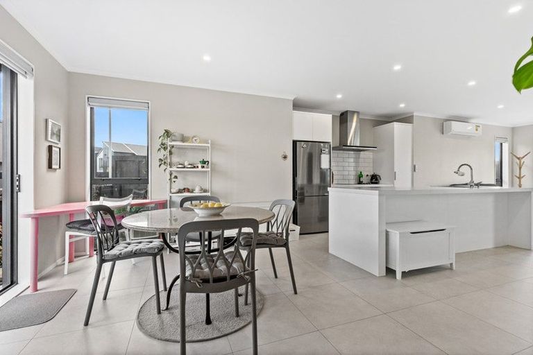 Photo of property in 24 Clark Road, Hobsonville, Auckland, 0616