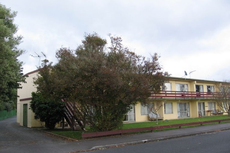 Photo of property in 236 Old Farm Road, Hamilton East, Hamilton, 3216