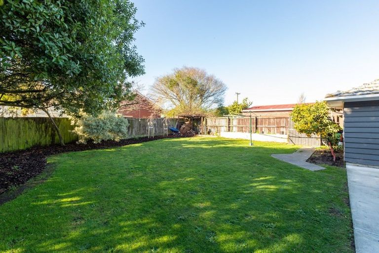 Photo of property in 21 Weir Place, Hoon Hay, Christchurch, 8025