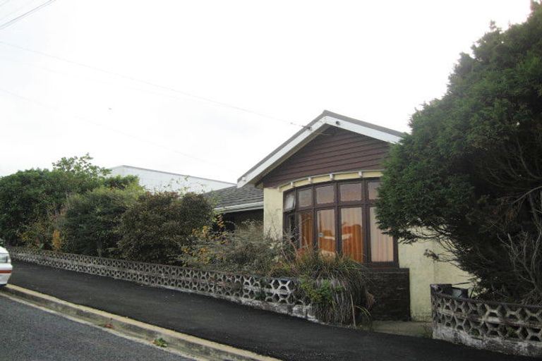 Photo of property in 93 Moana Crescent, Musselburgh, Dunedin, 9013
