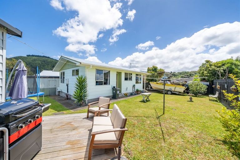 Photo of property in 5b Beryl Grove, Birchville, Upper Hutt, 5018