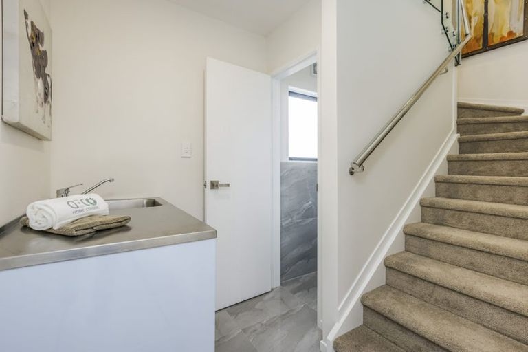 Photo of property in 160d Hill Road, Manurewa, Auckland, 2105