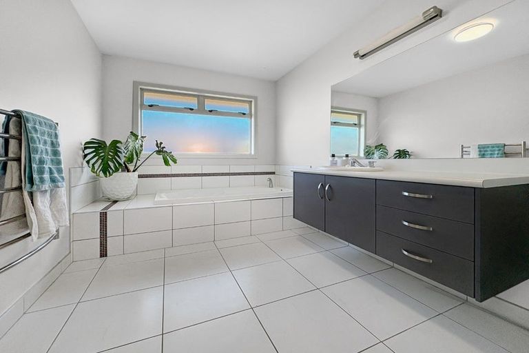 Photo of property in 7 Ripple Lane, Flagstaff, Hamilton, 3210