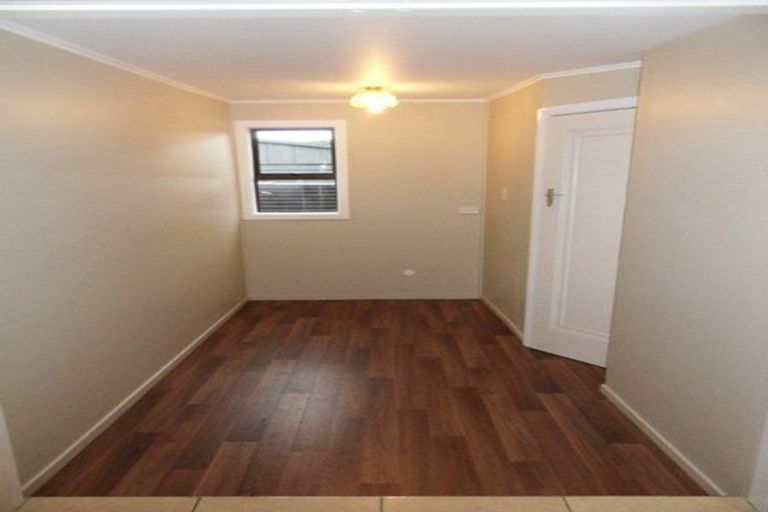 Photo of property in 9 Pohutukawa Street, Woburn, Lower Hutt, 5010