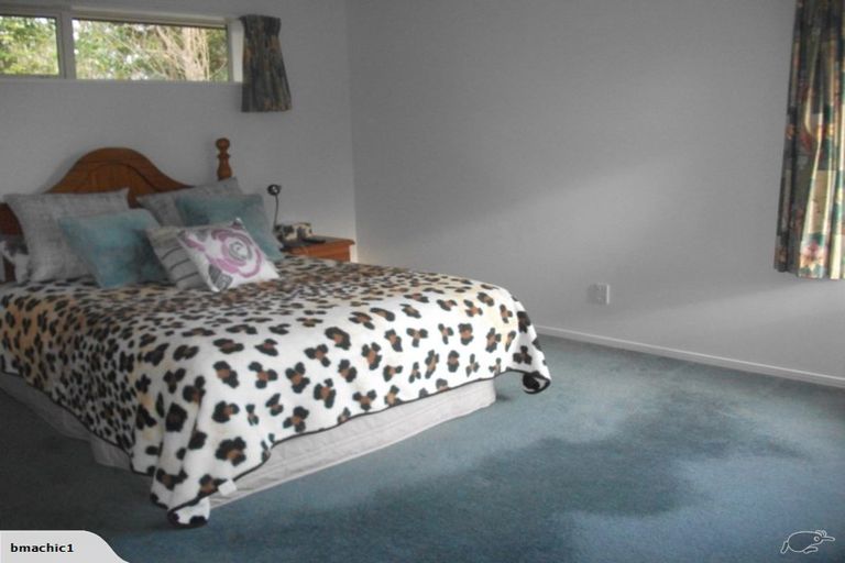 Photo of property in 2 Harrod Place, Rangiora, 7400