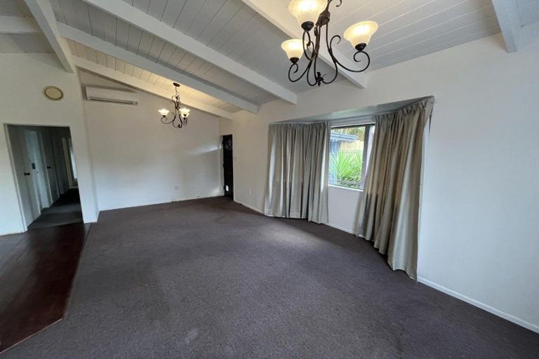 Photo of property in 38 Carlton Terrace, Westown, New Plymouth, 4310