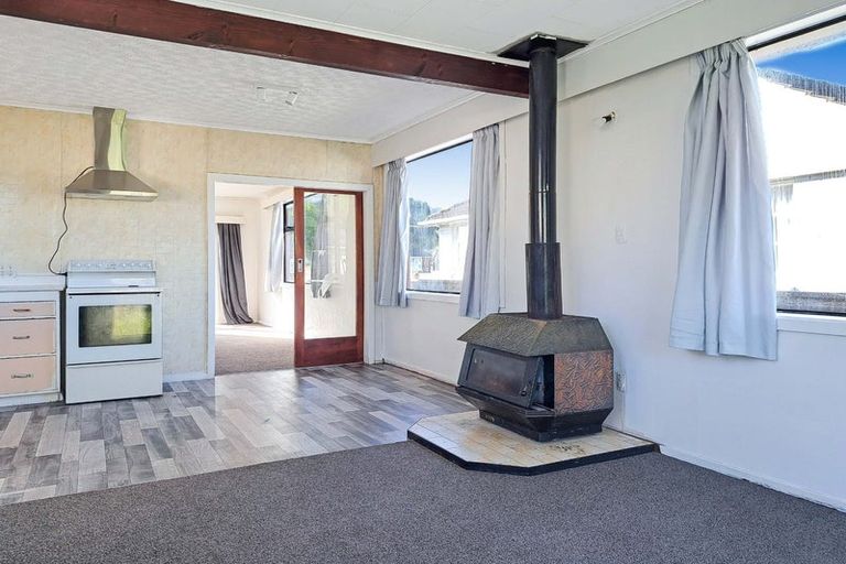 Photo of property in 326 Oxford Terrace, Avalon, Lower Hutt, 5011