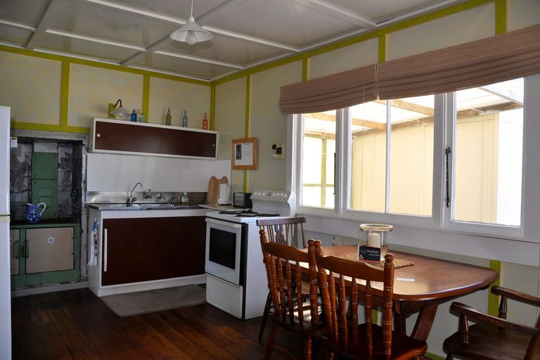 Photo of property in 12 Marine Avenue, Waihi Beach, 3611