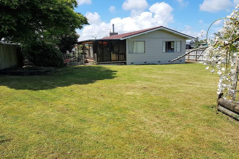 Photo of property in 127 Guy Street, Dannevirke, 4930