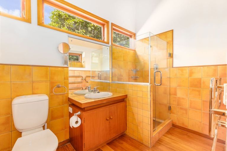 Photo of property in 48 Matai Road, Raumati South, Paraparaumu, 5032