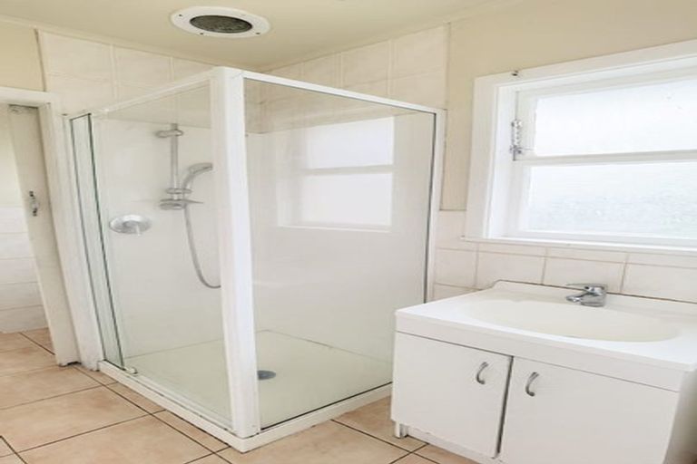 Photo of property in 197 Pakuranga Road, Pakuranga, Auckland, 2010