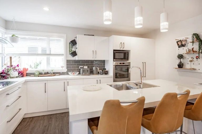 Photo of property in 703a Buller Street, Akina, Hastings, 4122