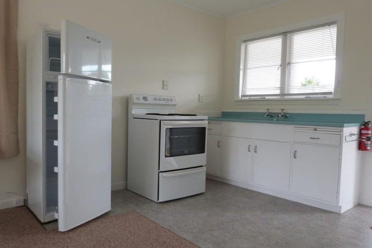 Photo of property in 150 One Tree Point Road, One Tree Point, 0118