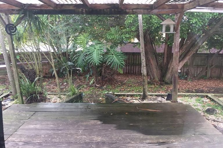 Photo of property in 35 Hyperion Drive, Randwick Park, Auckland, 2105