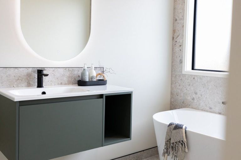 Photo of property in 11 Keri Rua Road, Leamington, 3495