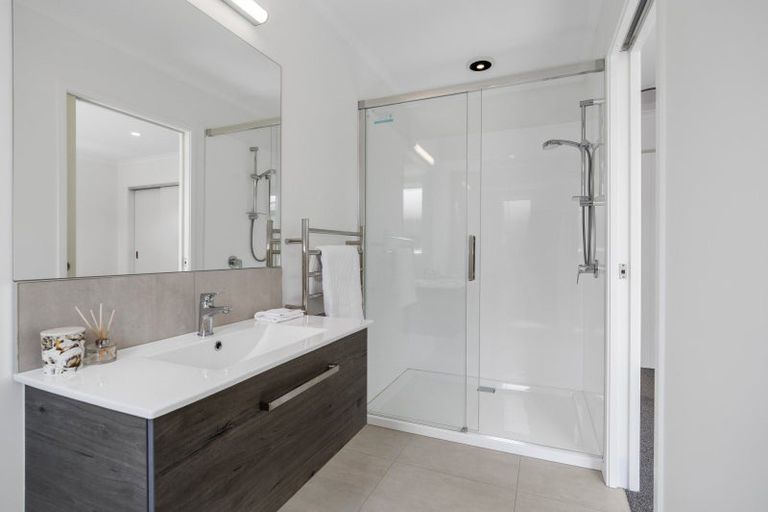 Photo of property in 3 Hanlow Place, Pyes Pa, Tauranga, 3112