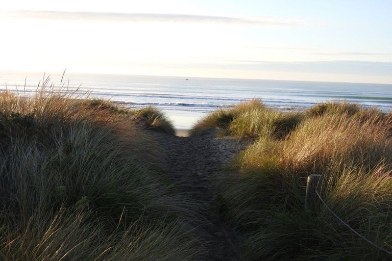 Photo of property in 26 Pegasus Main Street, Pegasus, 7612