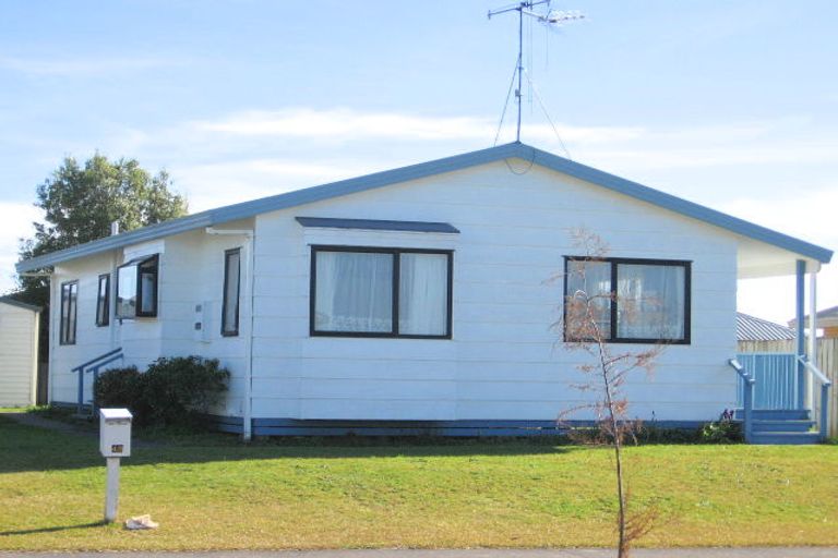 Photo of property in 40 Lloyd Drive, Nawton, Hamilton, 3200