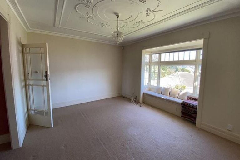 Photo of property in 57 The Crescent, Roseneath, Wellington, 6011