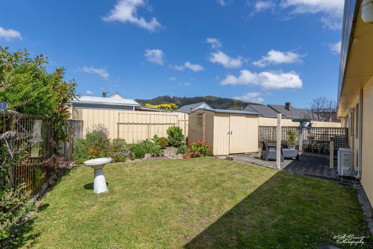 Photo of property in 58a Molesworth Street, Taita, Lower Hutt, 5011