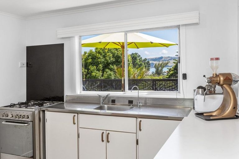 Photo of property in 14 Main Road, Raglan, 3225