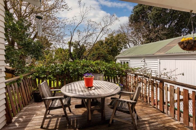 Photo of property in 5 Leone Terrace, Mount Albert, Auckland, 1025