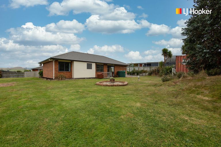 Photo of property in 30 Titri Road, Waihola, Outram, 9073