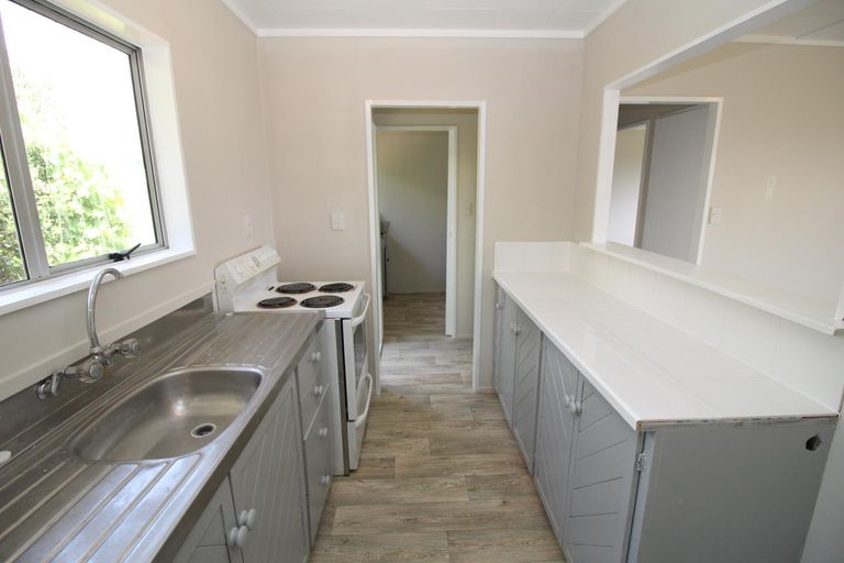 Photo of property in 14a Pohutukawa Drive, Owhata, Rotorua, 3010