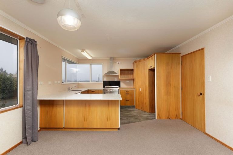 Photo of property in 19 Timaru Road, Waimate, 7924