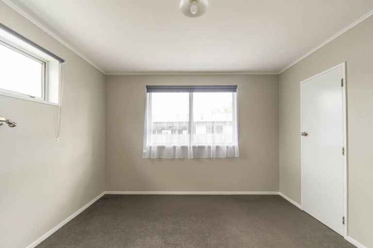 Photo of property in 81 Oakfield Crescent, Pukete, Hamilton, 3200