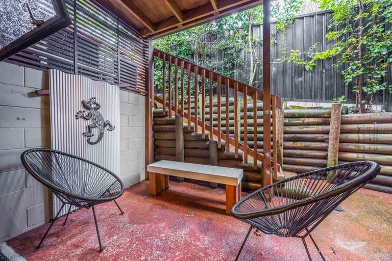 Photo of property in 29 Glencoe Road, Browns Bay, Auckland, 0630