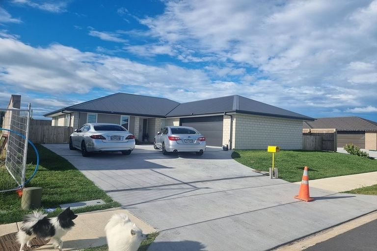 Photo of property in 10 Karearea Drive, Coastlands, Whakatane, 3120