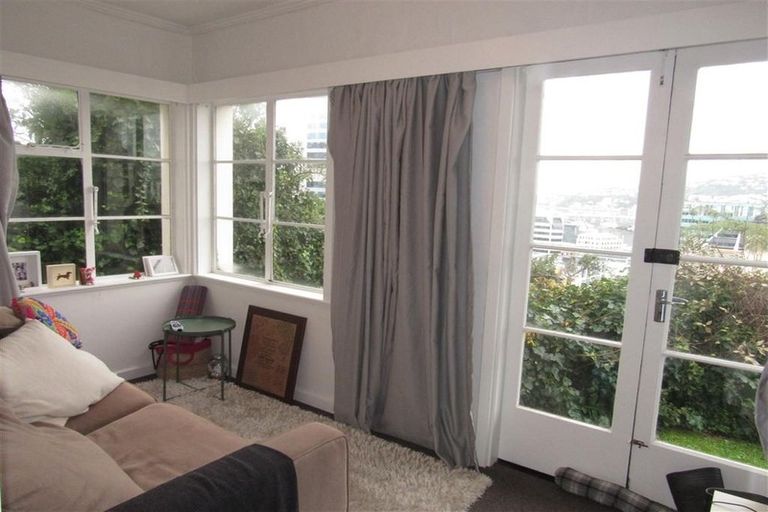 Photo of property in 3/243 The Terrace, Te Aro, Wellington, 6011