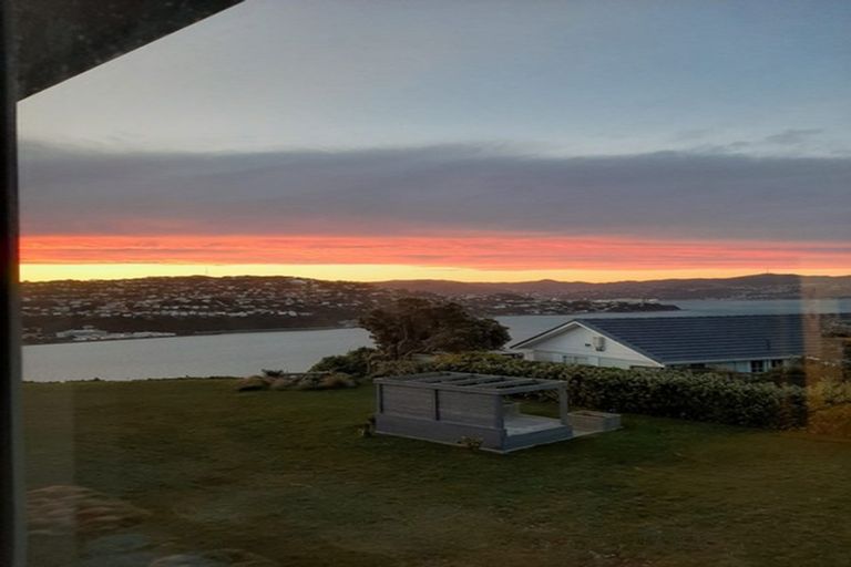 Photo of property in 23 Rangitane Street, Maupuia, Wellington, 6022