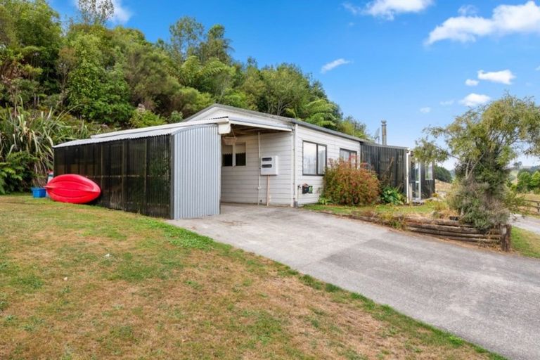 Photo of property in 379 Tauranga Direct Road, Hamurana, Rotorua, 3096