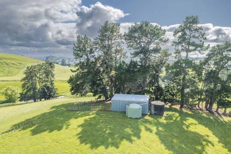 Photo of property in 1708 State Highway 2, Waipawa, 4275